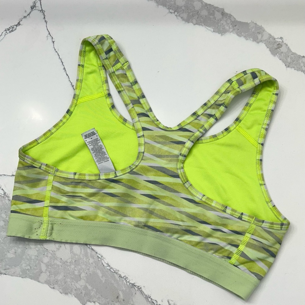 Medium - Nike Swoosh Medium Support Sports Bra - Picture 2 of 4